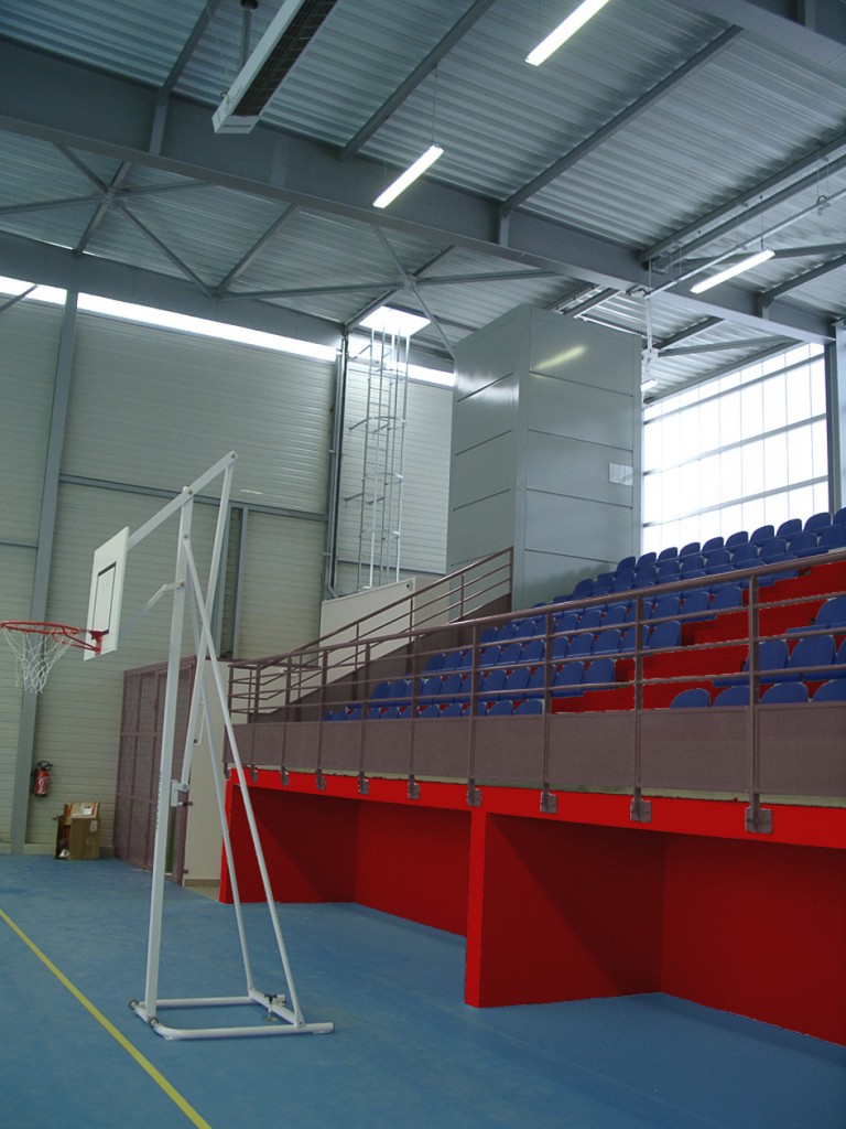 tribune petit
